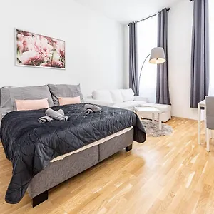 premium-city-apartment-grand-opening-offers.vienna-besthotels.com/